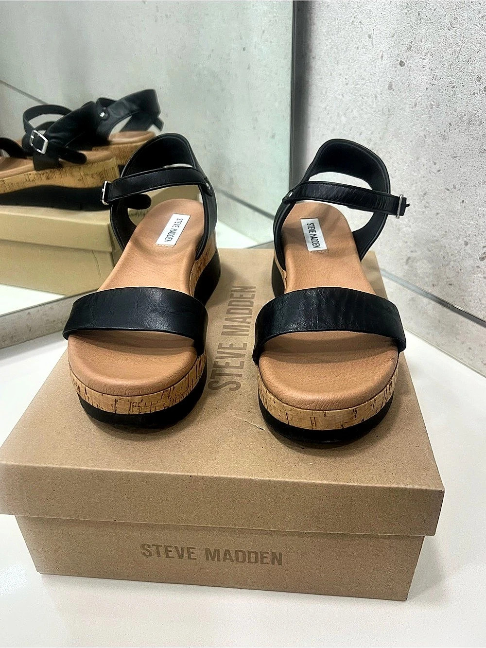 Steve Madden Sutra Sandal Black & Brown Wedge US 8.5